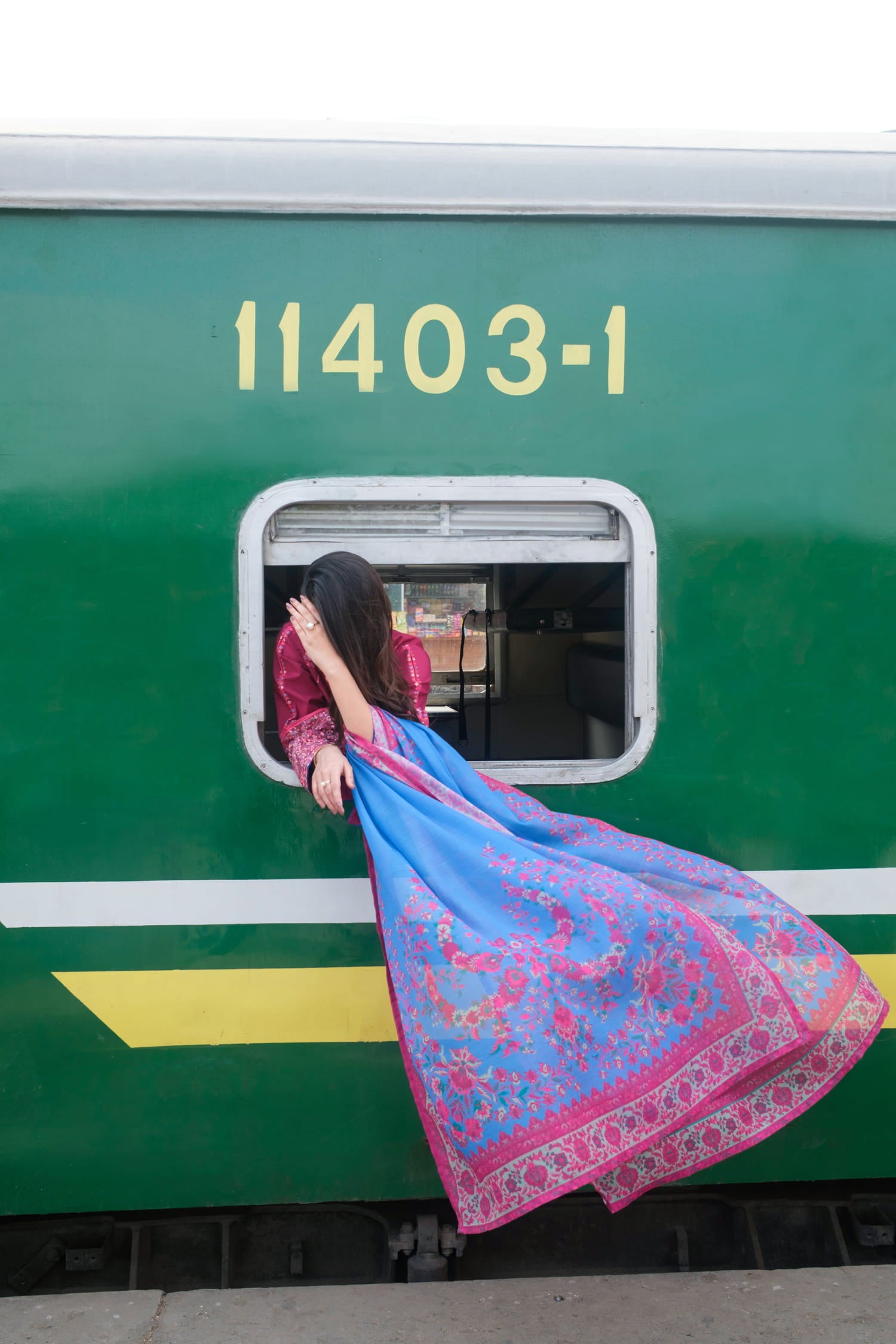 Safarnama 3PC Embroidered Lawn