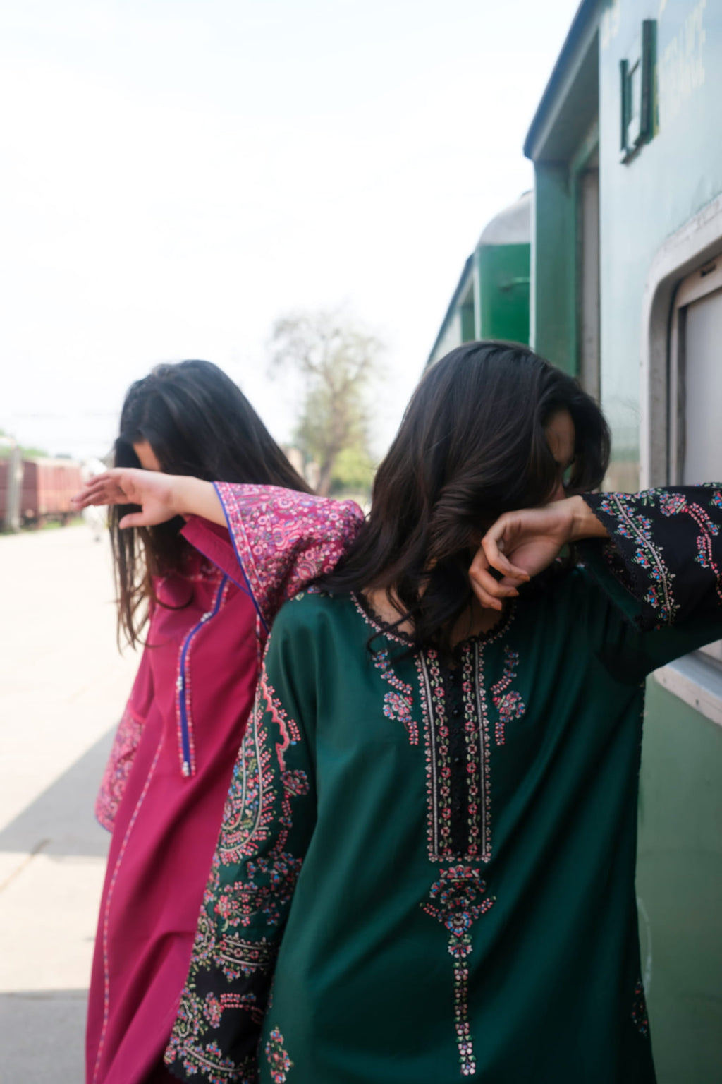 Safarnama 3PC Embroidered Lawn