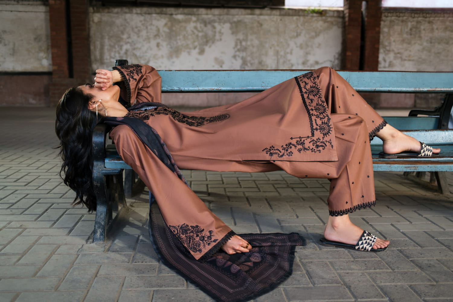Safarnama 3PC Embroidered Lawn