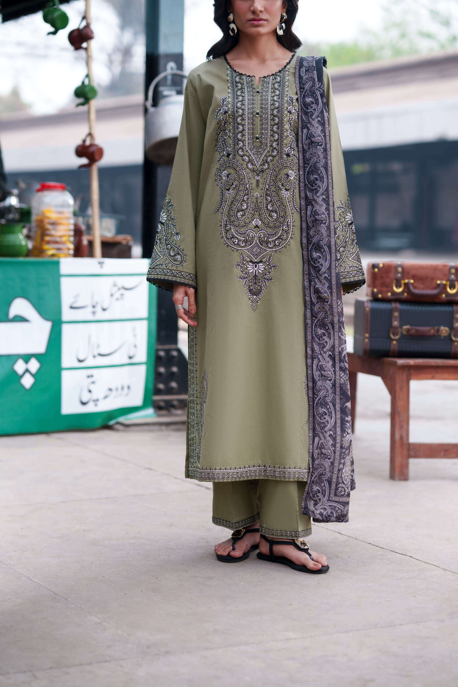 Safarnama 3PC Embroidered Lawn