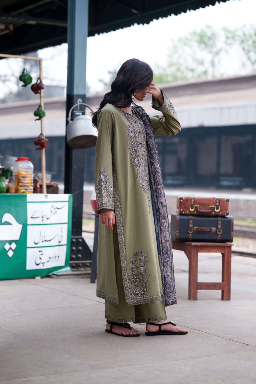 Safarnama 3PC Embroidered Lawn