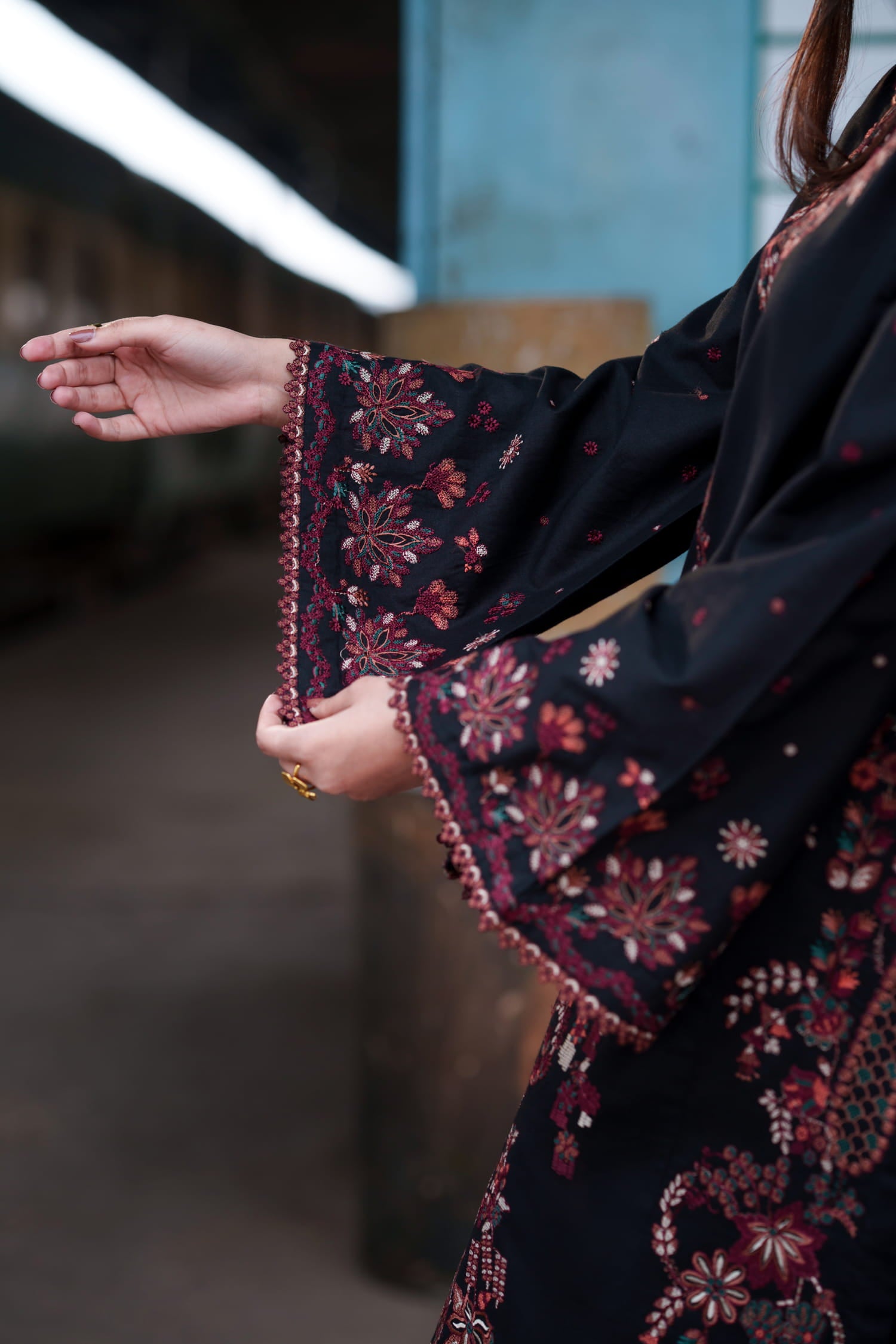 Safarnama 3PC Embroidered Lawn