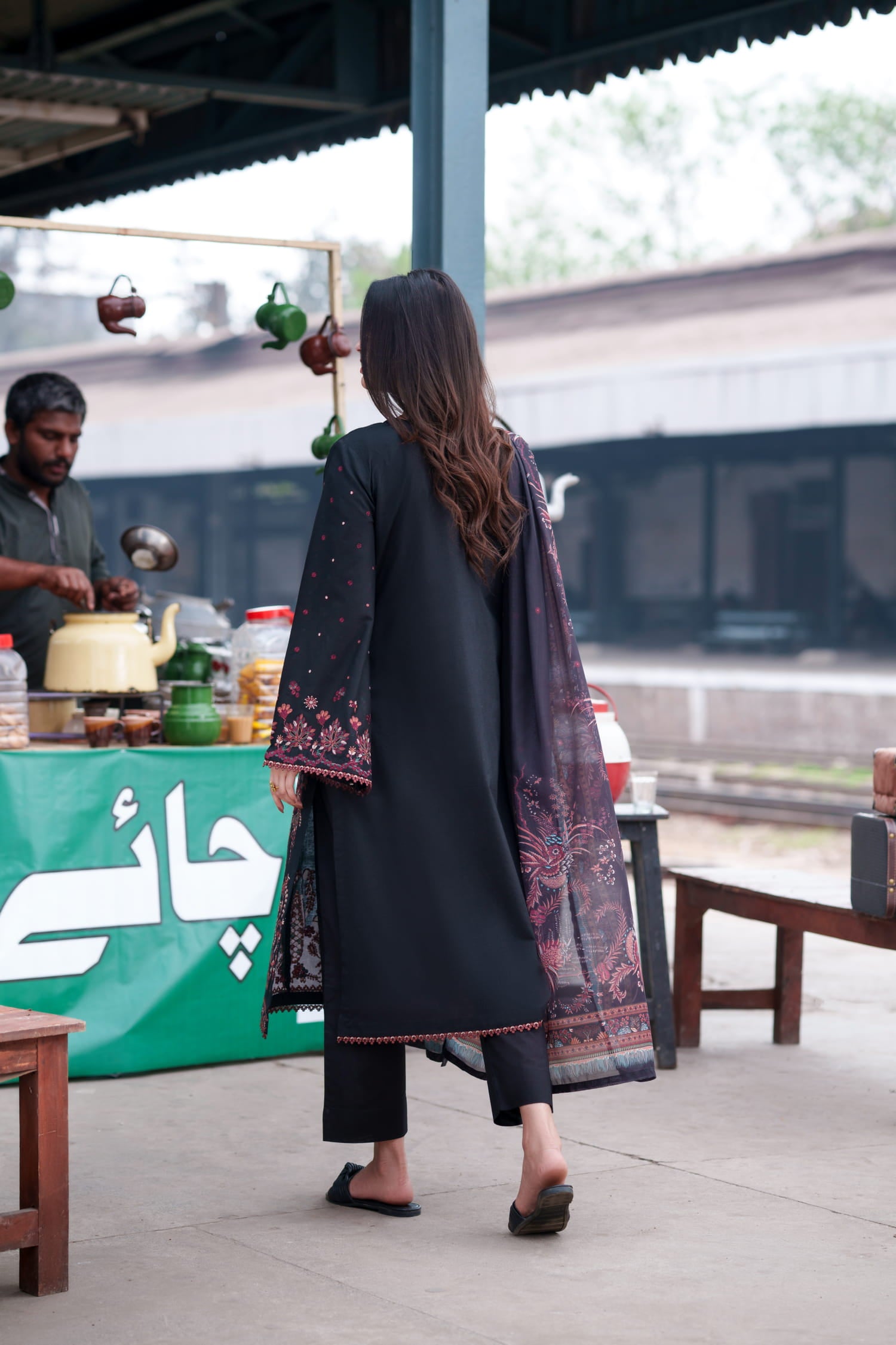Safarnama 3PC Embroidered Lawn