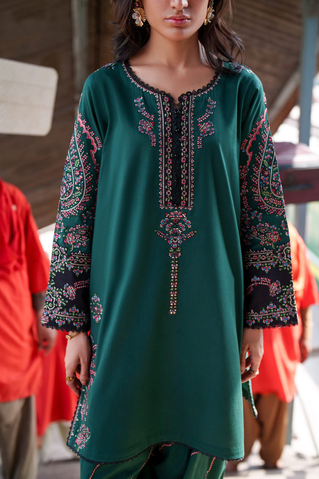 Safarnama 3PC Embroidered Lawn